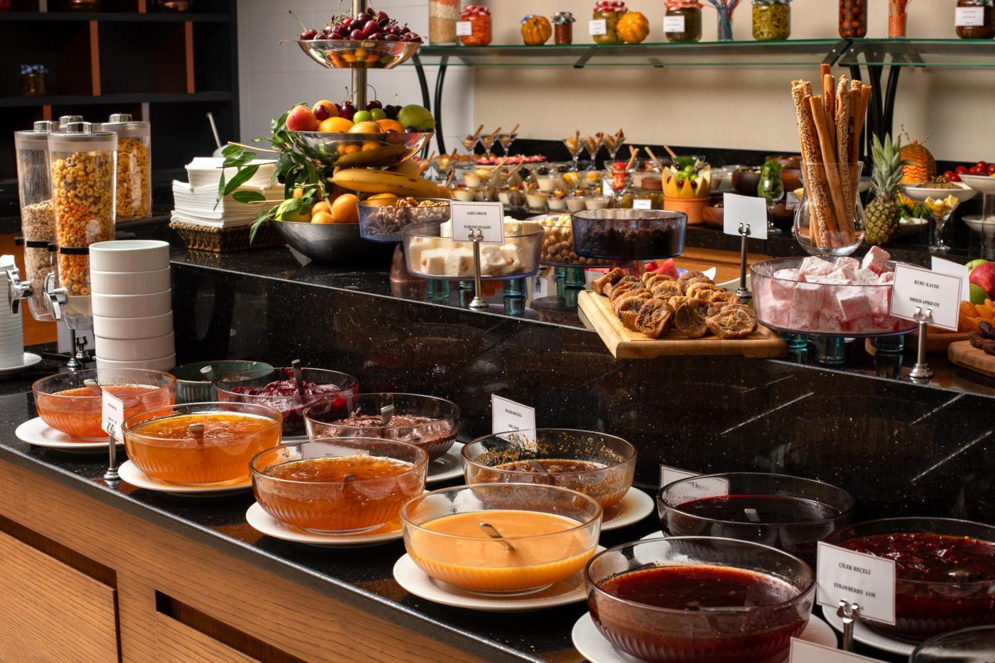 Ramada Plaza By Wyndham Istanbul Atakoy Hotel Kültér fotó
