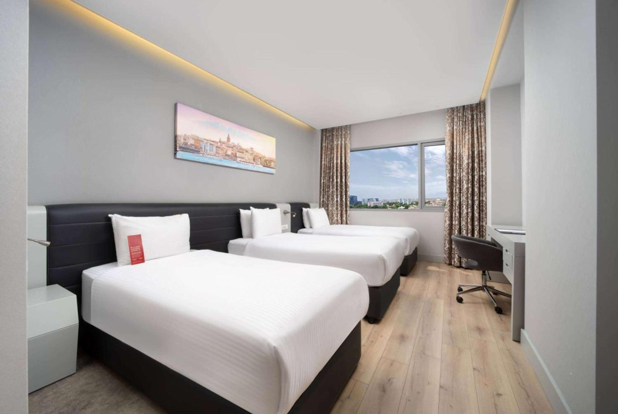 Ramada Plaza By Wyndham Istanbul Atakoy Hotel Kültér fotó